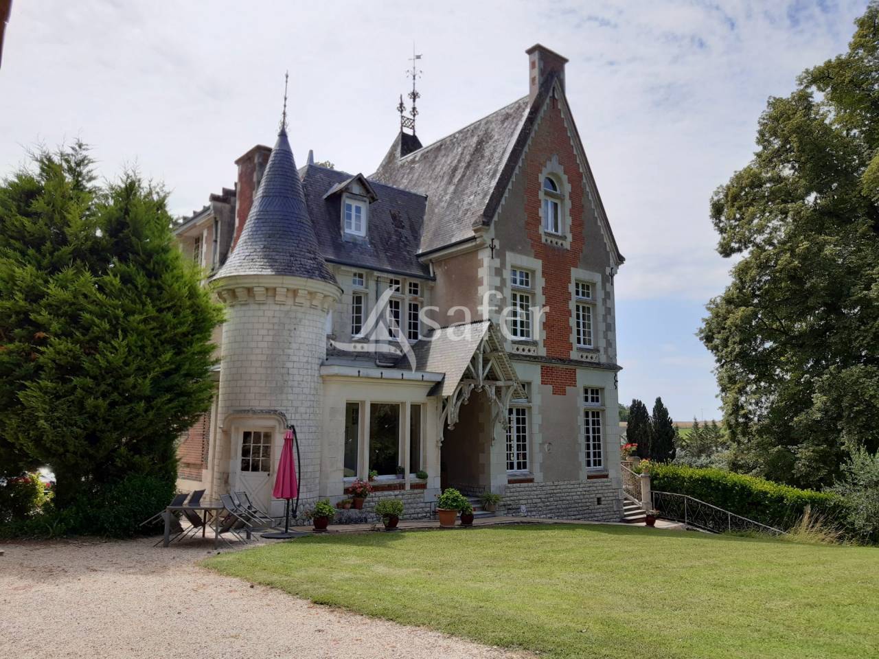 Equestrian property  Vienne