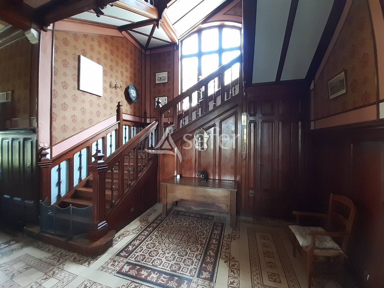 Equestrian property  Vienne