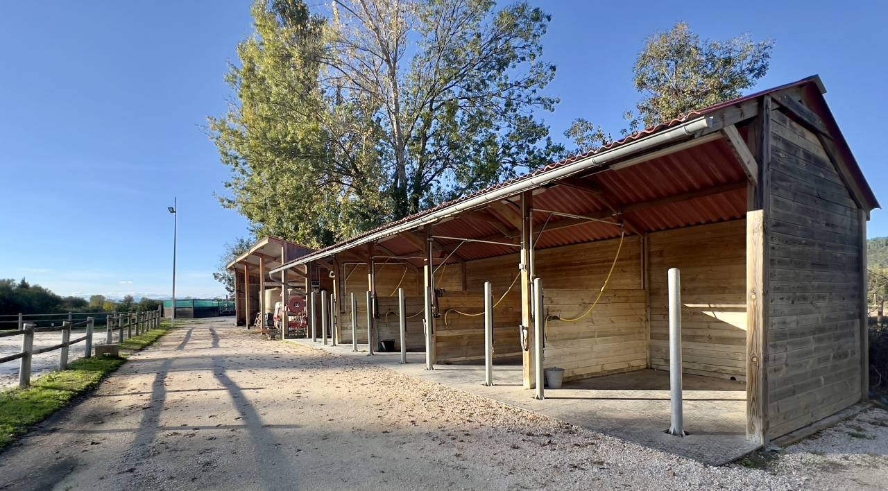 Luxurious equestrian property  Gard