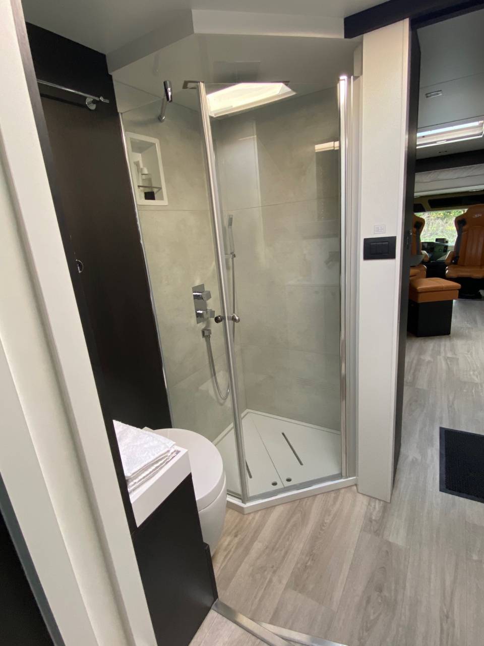 Horsebox NON-HGV STX MERCEDES 2020 Used