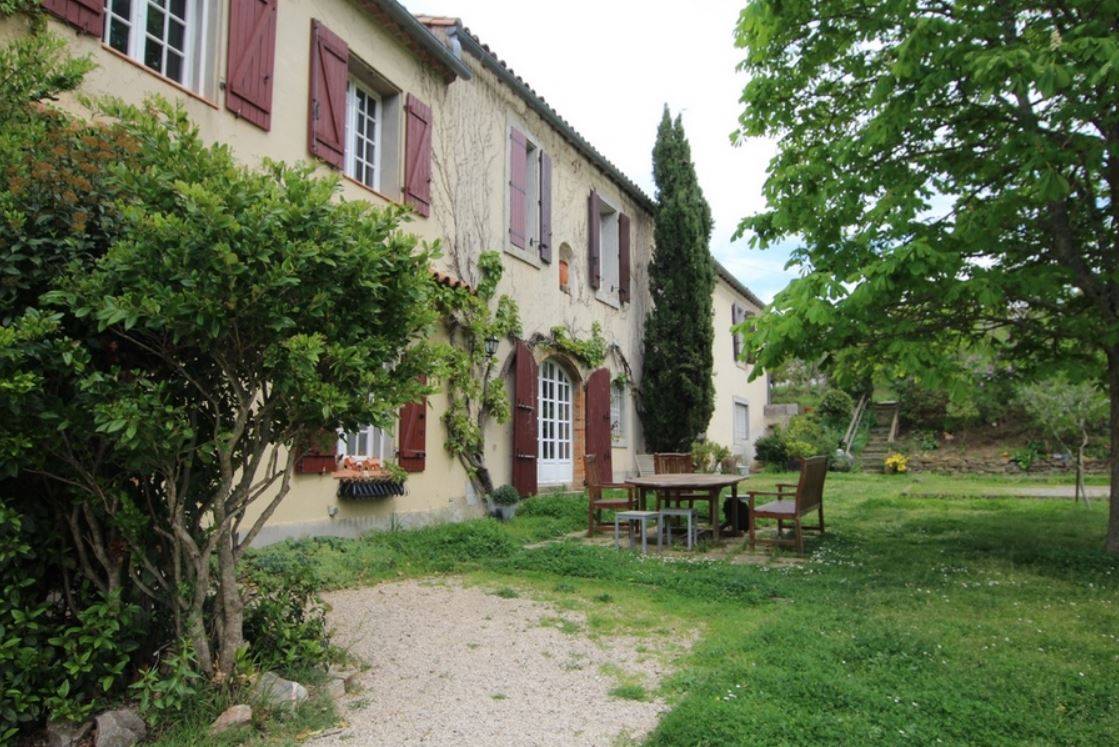 Equestrian Bed and Breakfast  Aude