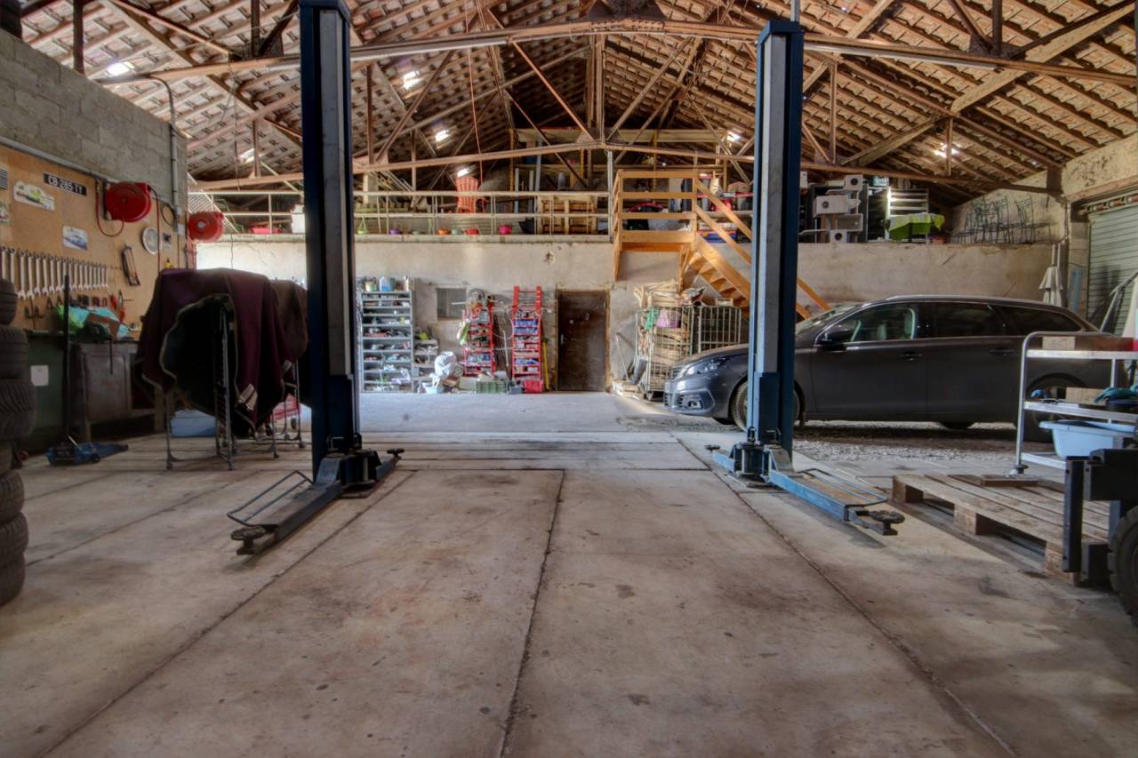 Equestrian property  Meurthe-et-Moselle