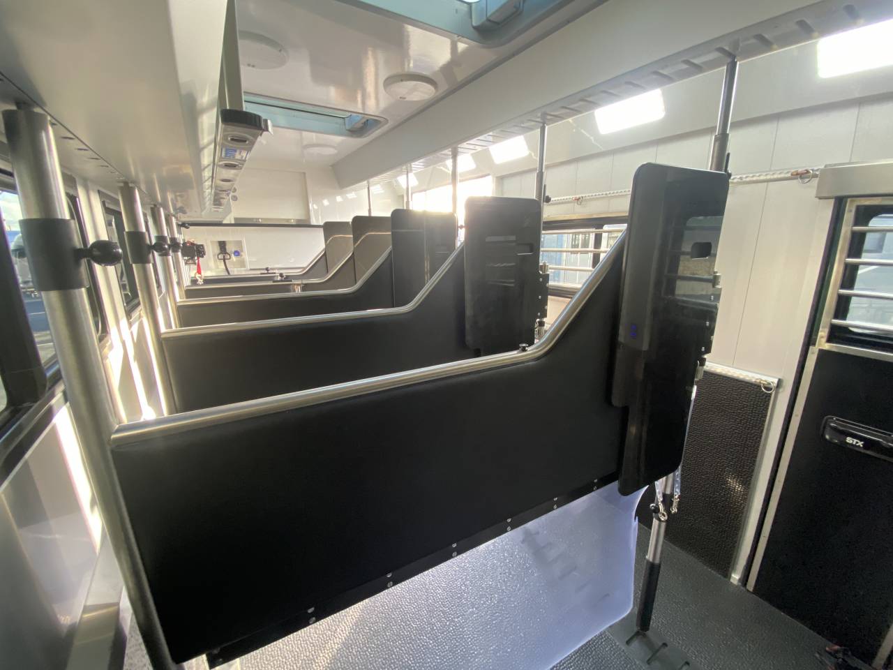 Horsebox NON-HGV STX  2025 New