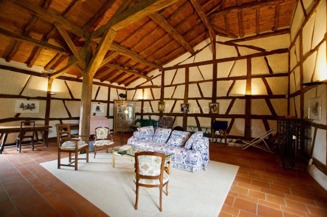 Equestrian property  Ain