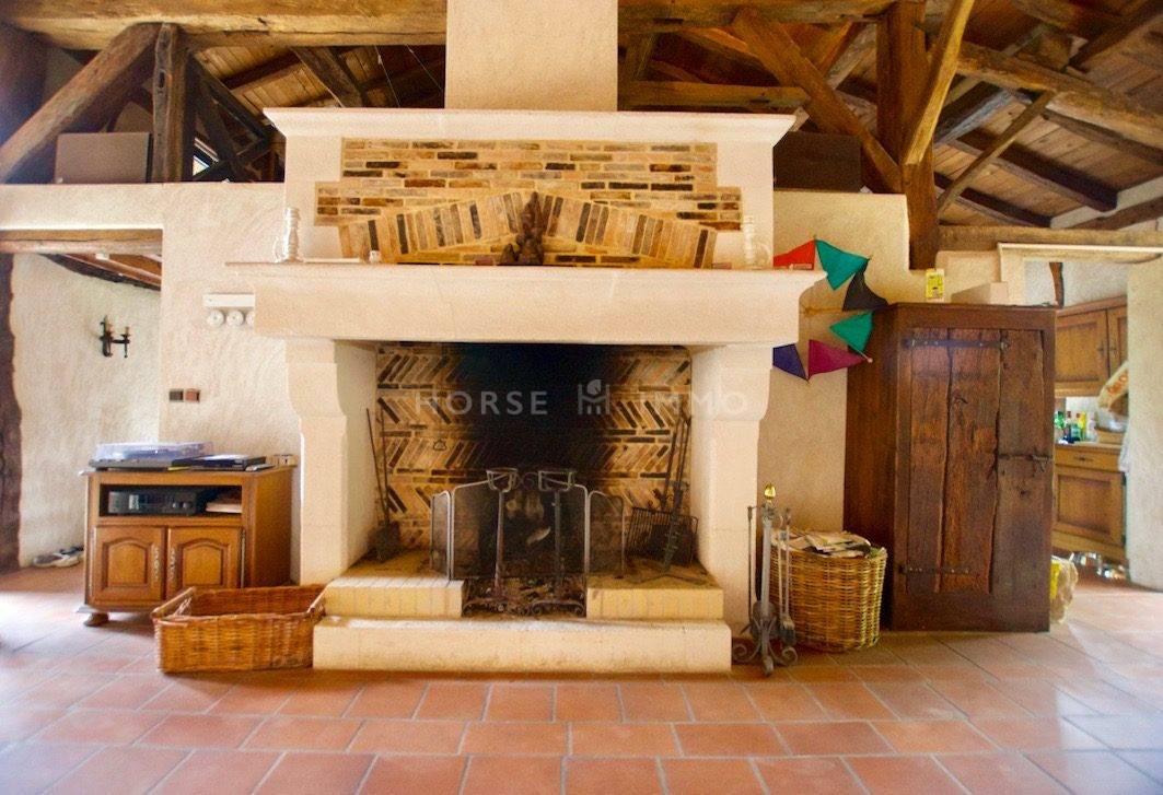 Equestrian property  Ain