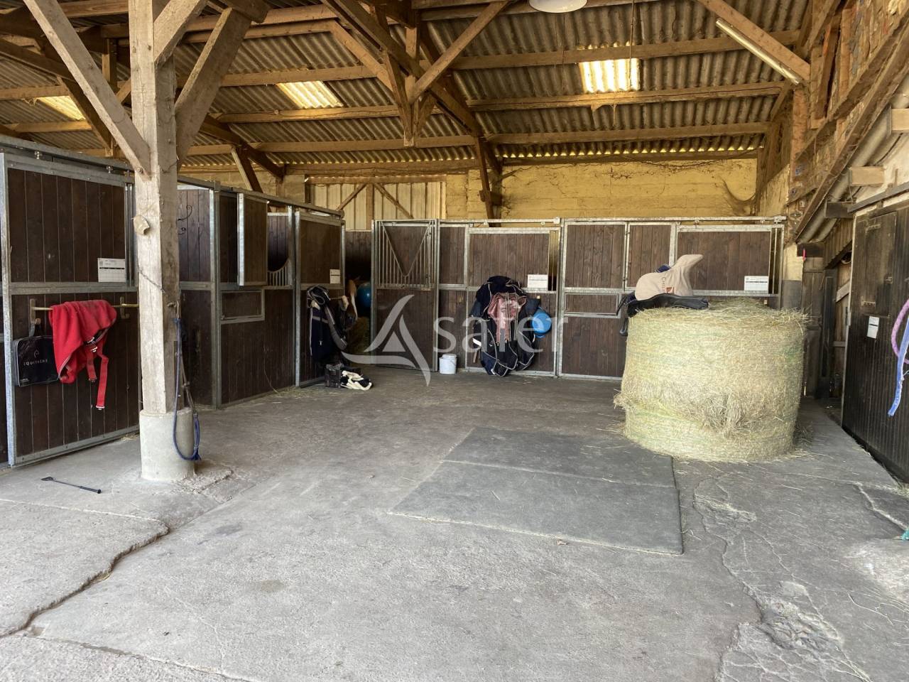 Equestrian property  Calvados