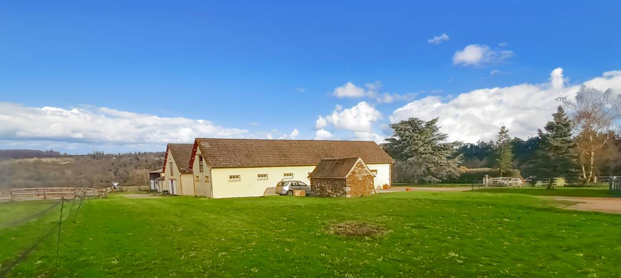 Luxurious equestrian property  Orne