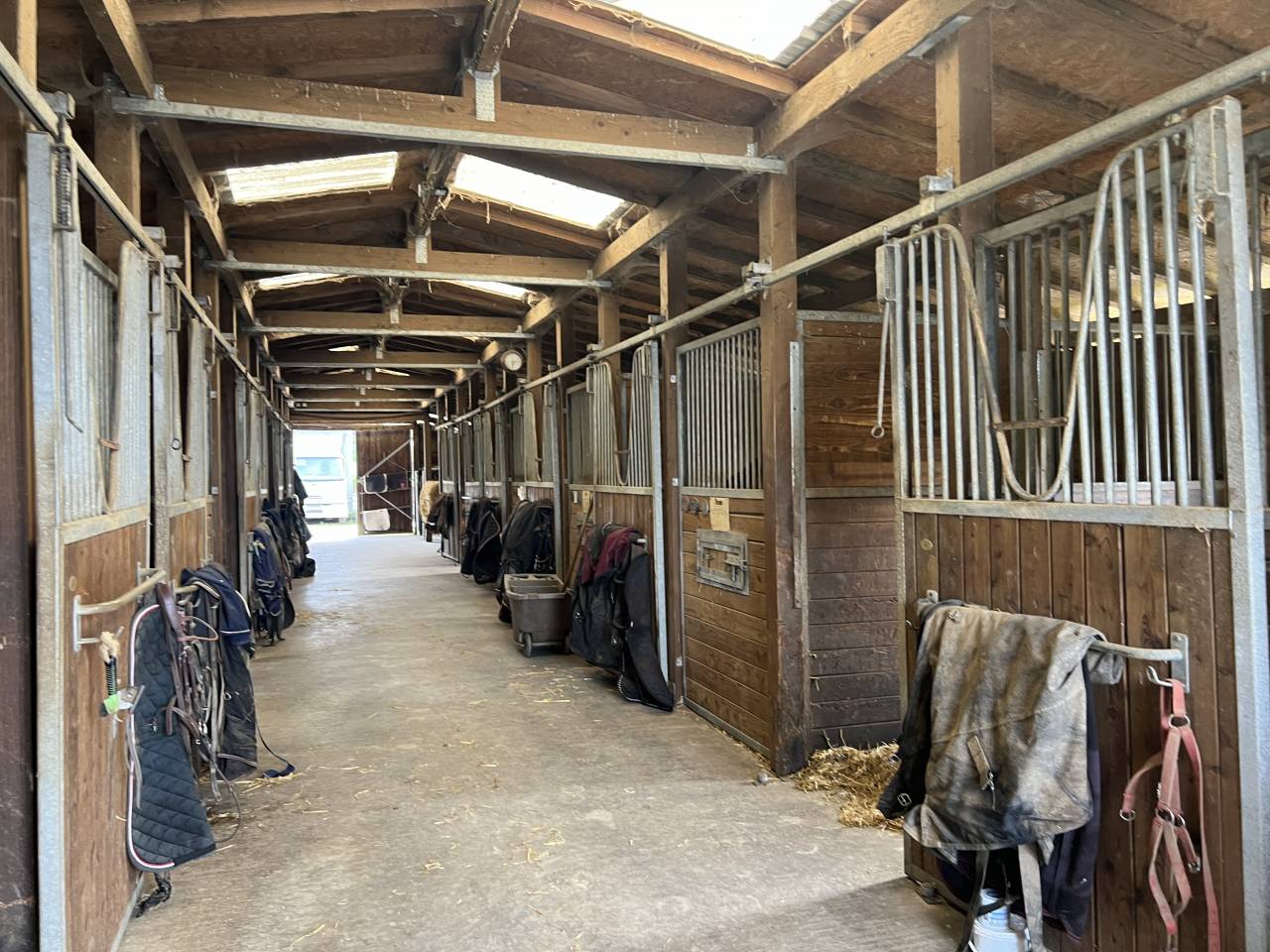 Livery yard  Corr&egrave;ze