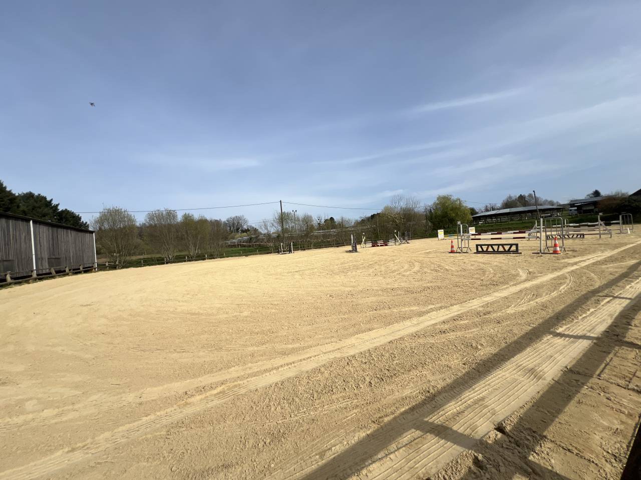 Livery yard  Corr&egrave;ze