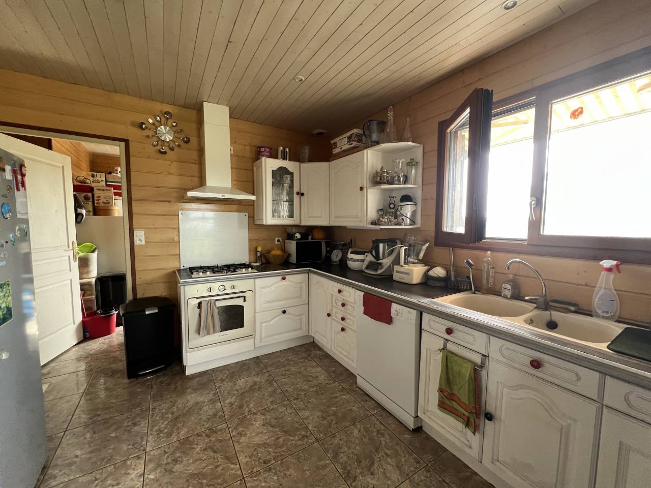 Livery yard  Corr&egrave;ze