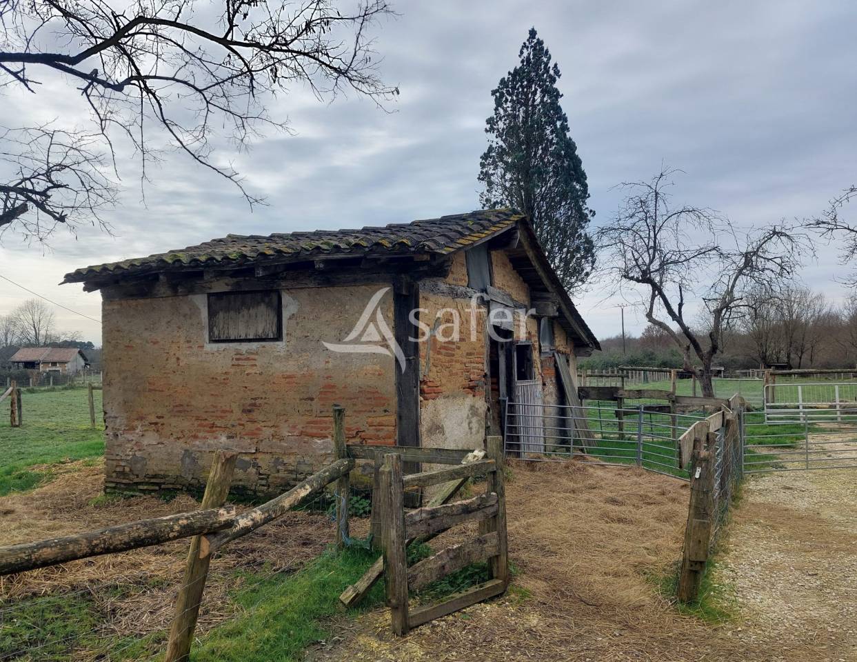 Sheep farm  Dordogne