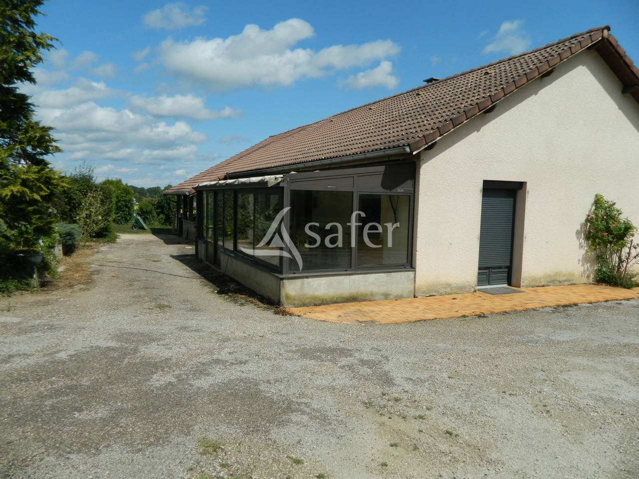 Other country property  Haute-Saône