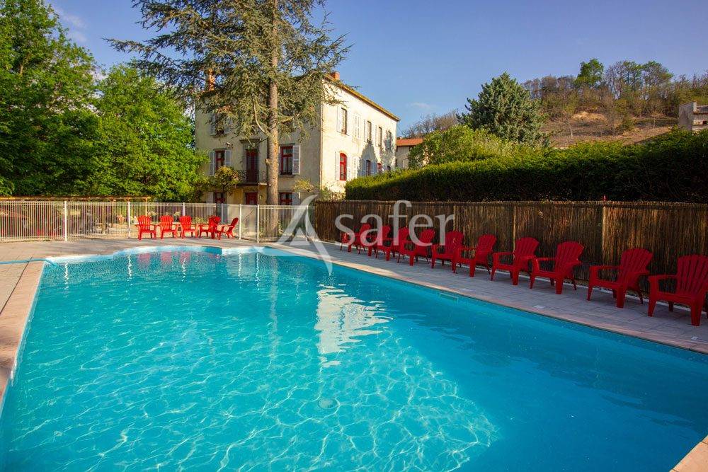 Other country property  Puy-de-Dôme