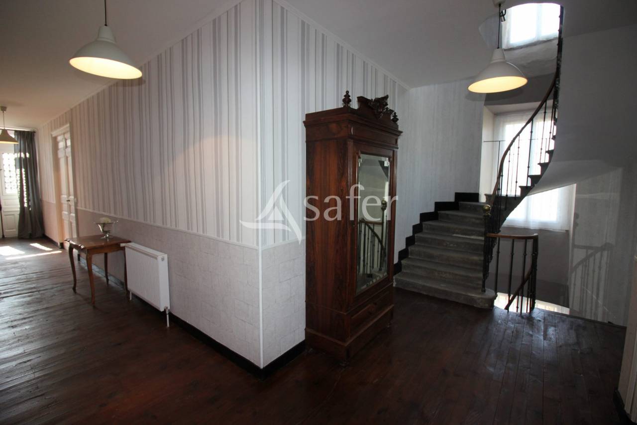 Other country property  Puy-de-Dôme