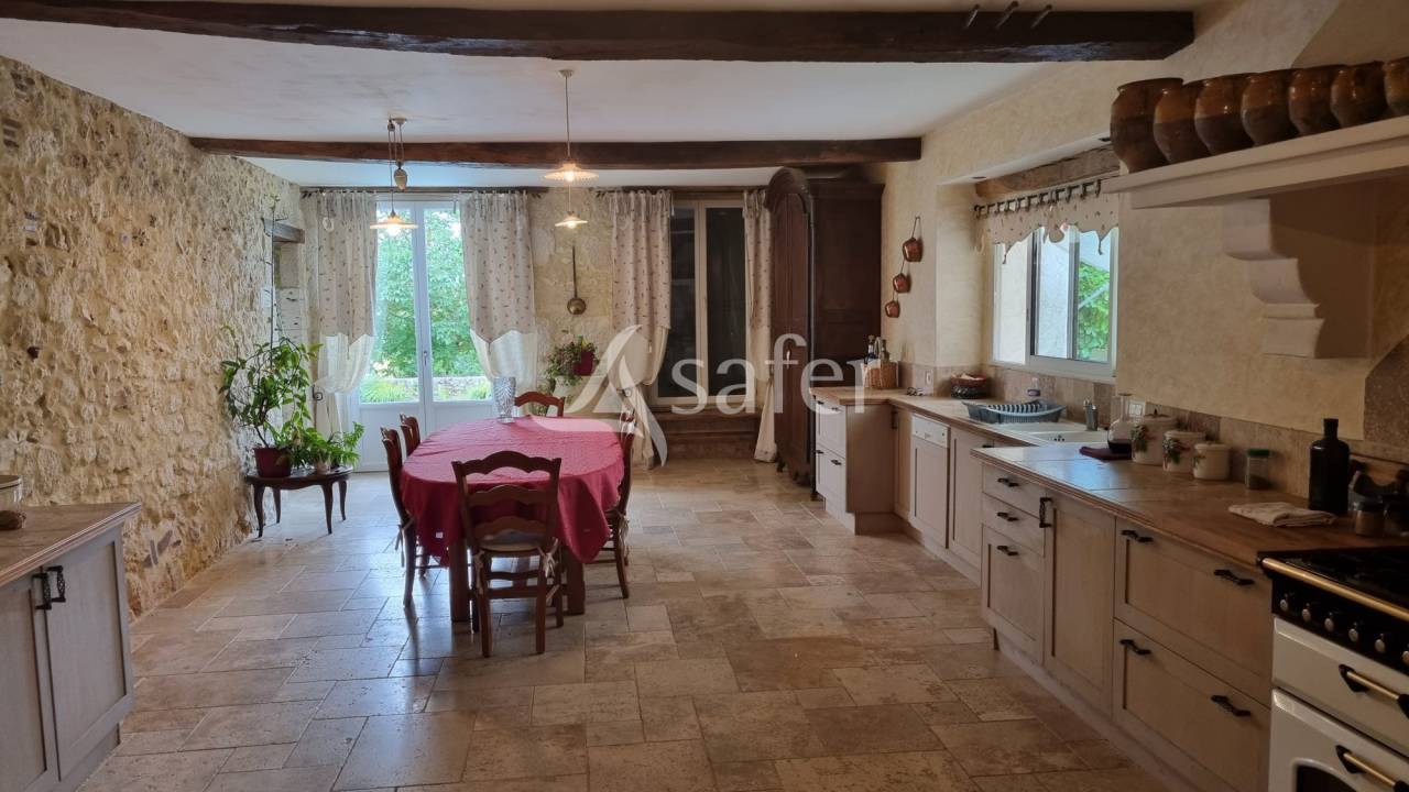 Other country property  Gers