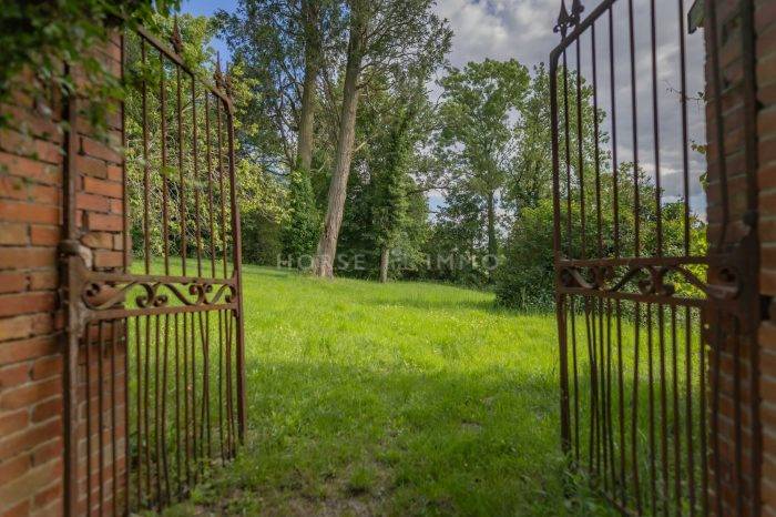 Equestrian property  Loire