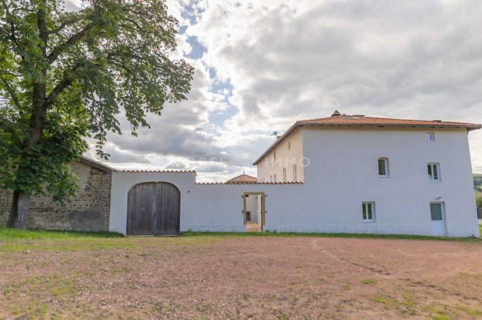 Equestrian property  Loire