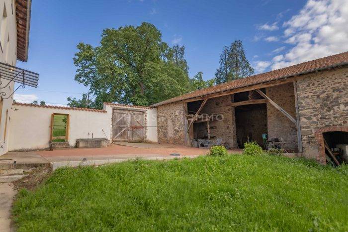 Equestrian property  Loire