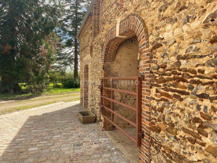 Equestrian property  Orne