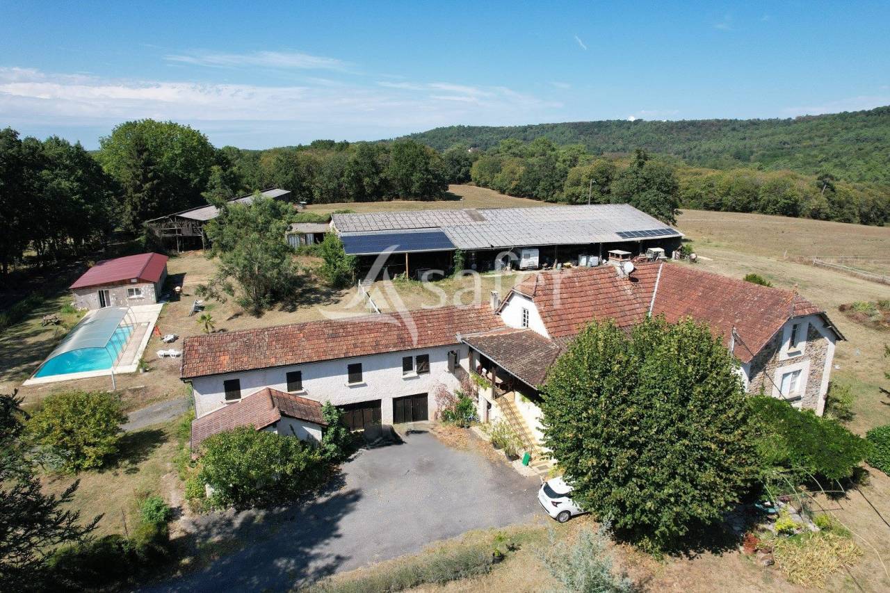 Equestrian property  Dordogne