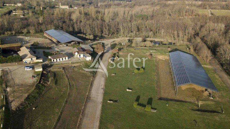 Equestrian property  Gironde