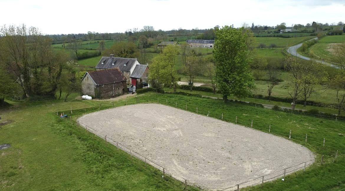 Equestrian property  Manche