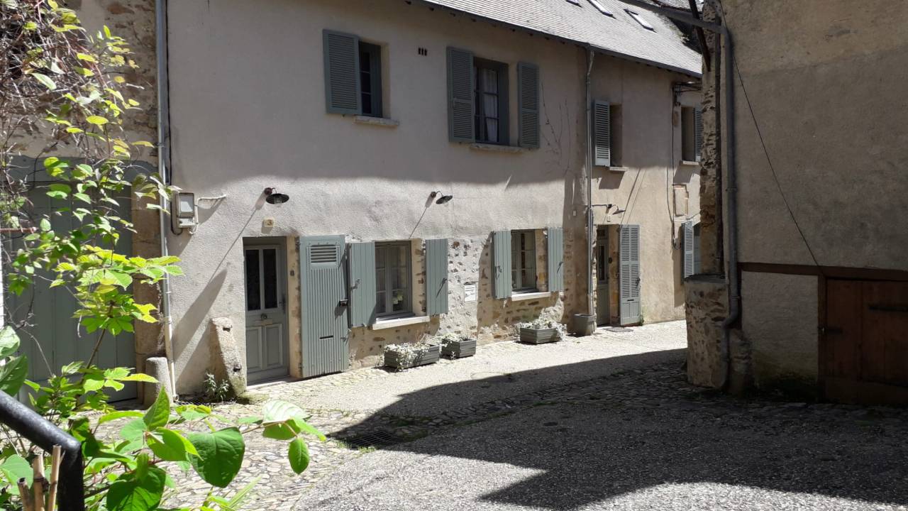 Luxury property  Indre