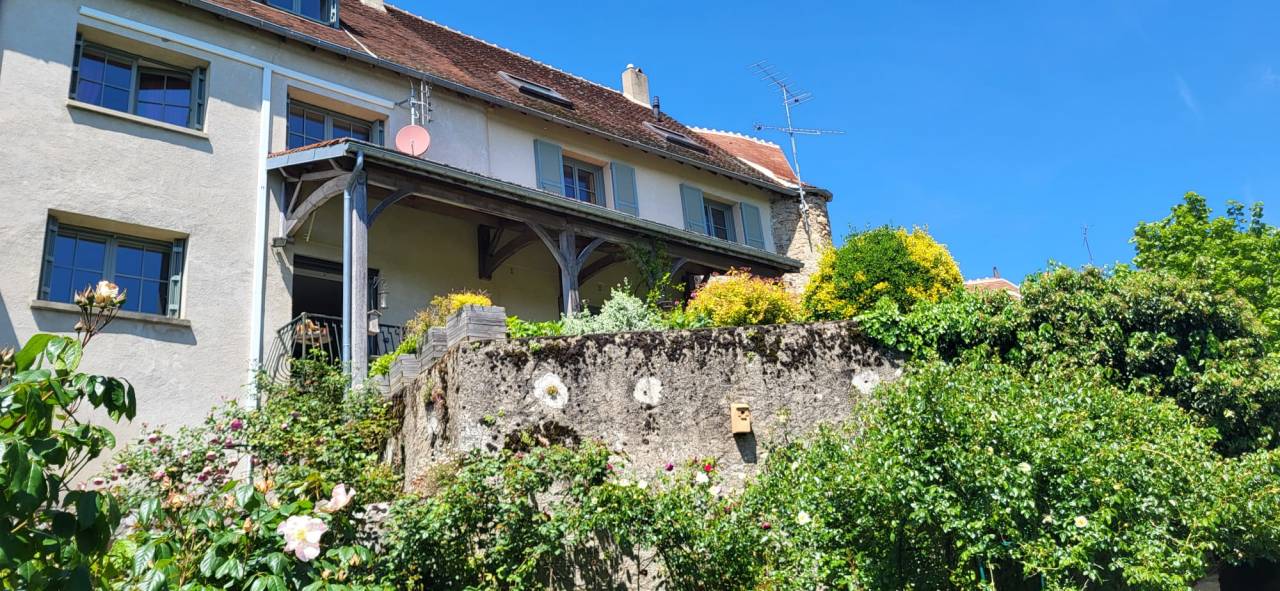 Luxury property  Indre