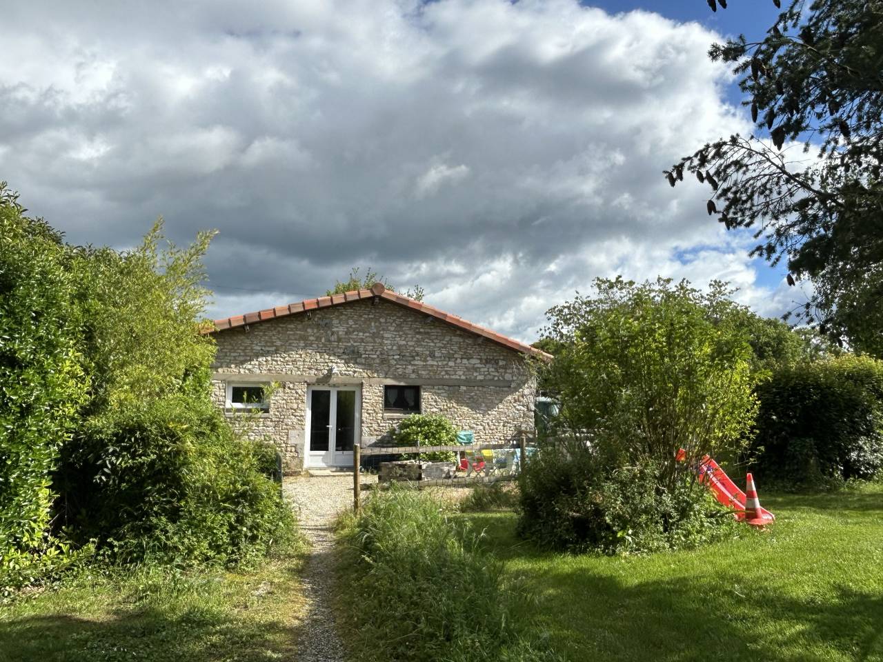 Equestrian property  Vienne