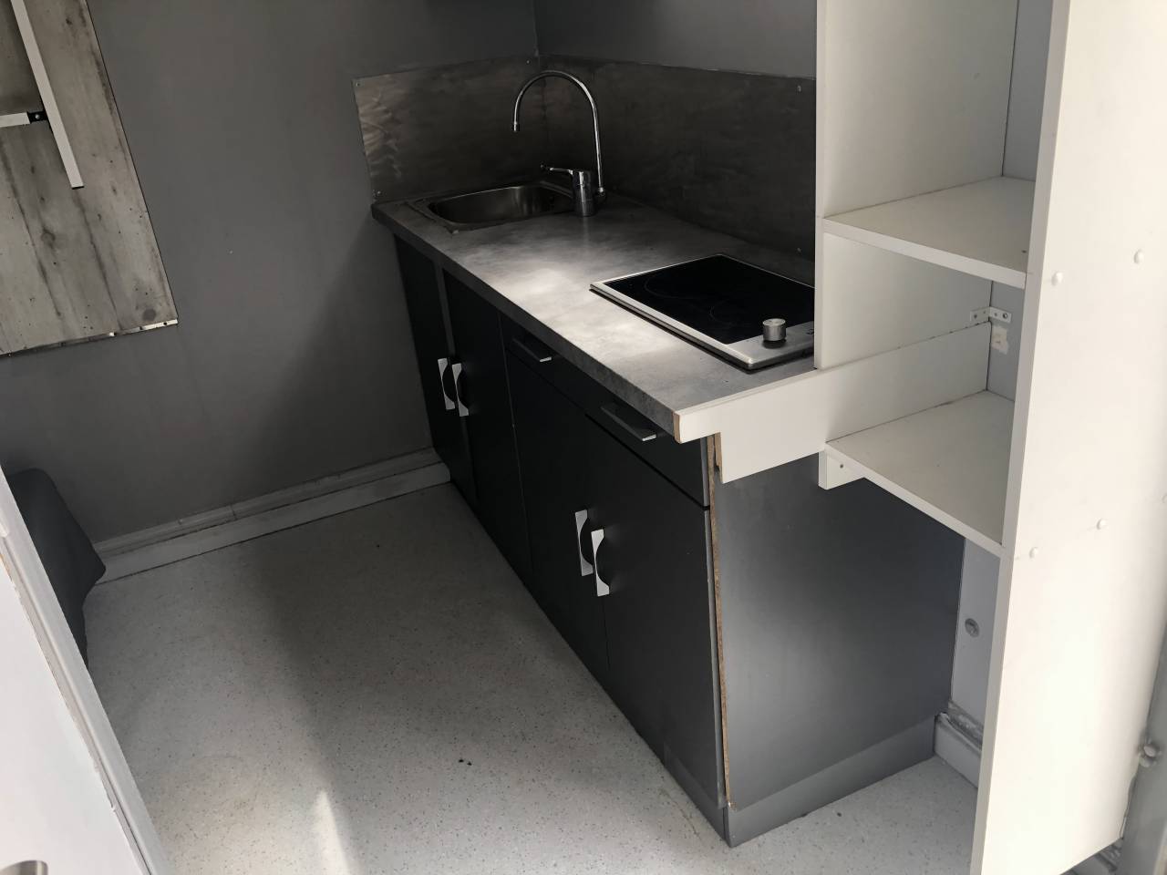 Horsebox NON-HGV Renault MIDLUM 240 DXI - 16 tonnes 2008 Used