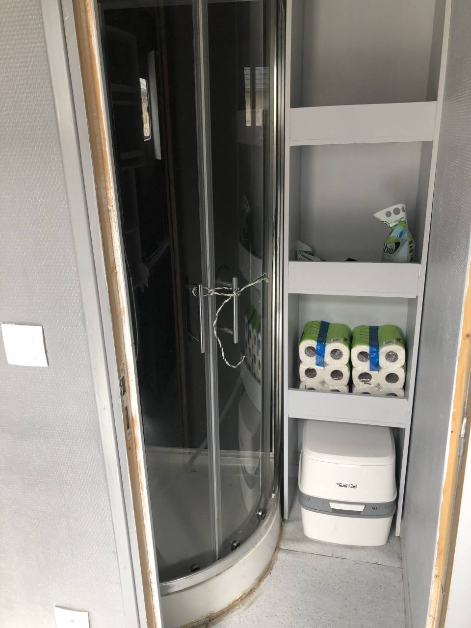 Horsebox NON-HGV Renault MIDLUM 240 DXI - 16 tonnes 2008 Used