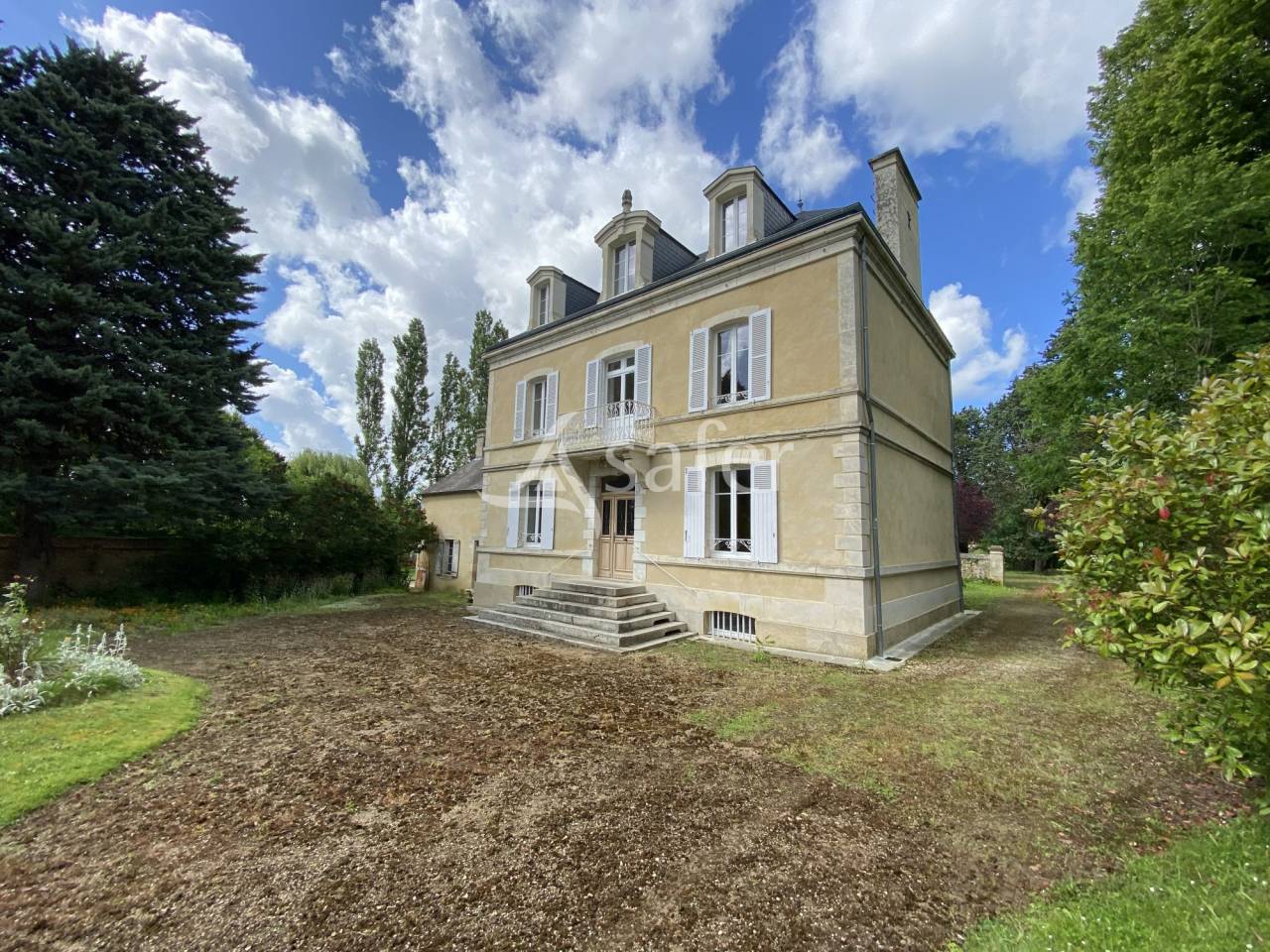 Equestrian property  Calvados