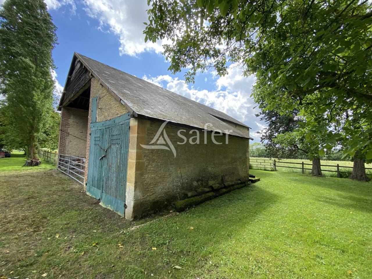 Equestrian property  Calvados