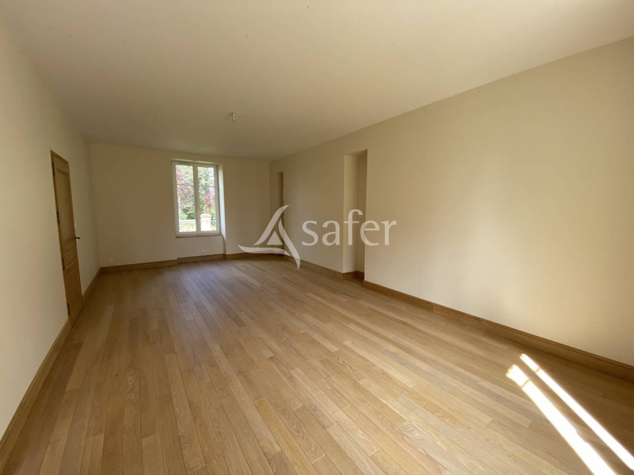 Equestrian property  Calvados