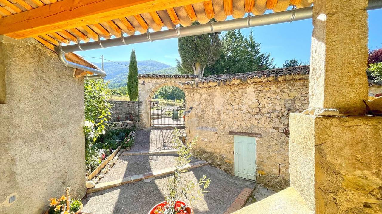 Equestrian property  Vaucluse