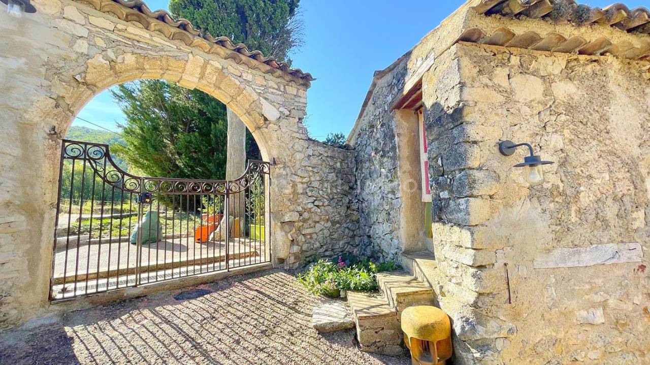 Equestrian property  Vaucluse