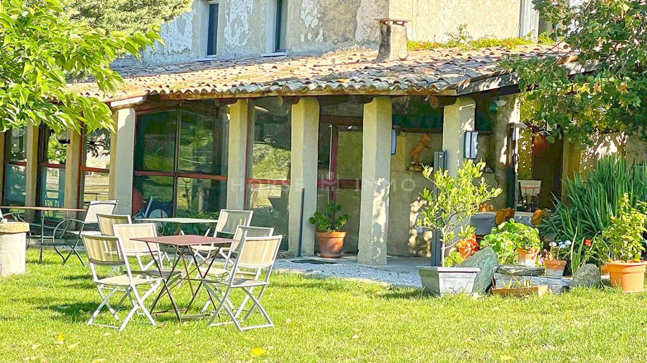 Equestrian property  Vaucluse