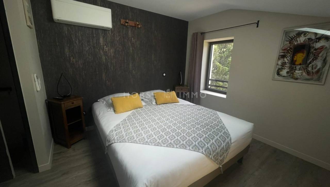 Equestrian property  Vaucluse