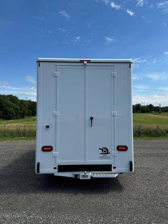 Horsebox HGV TBST RENAULT MASTER 2024 New