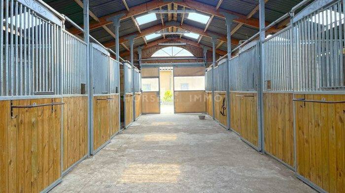Equestrian property  Drôme