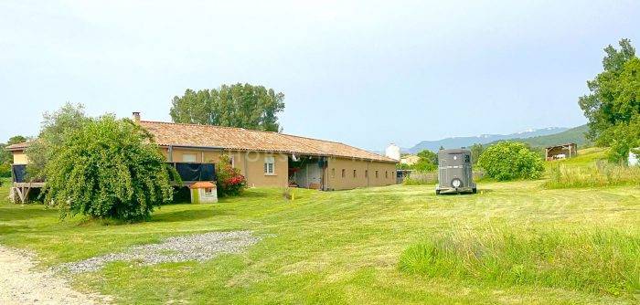 Equestrian property  Drôme