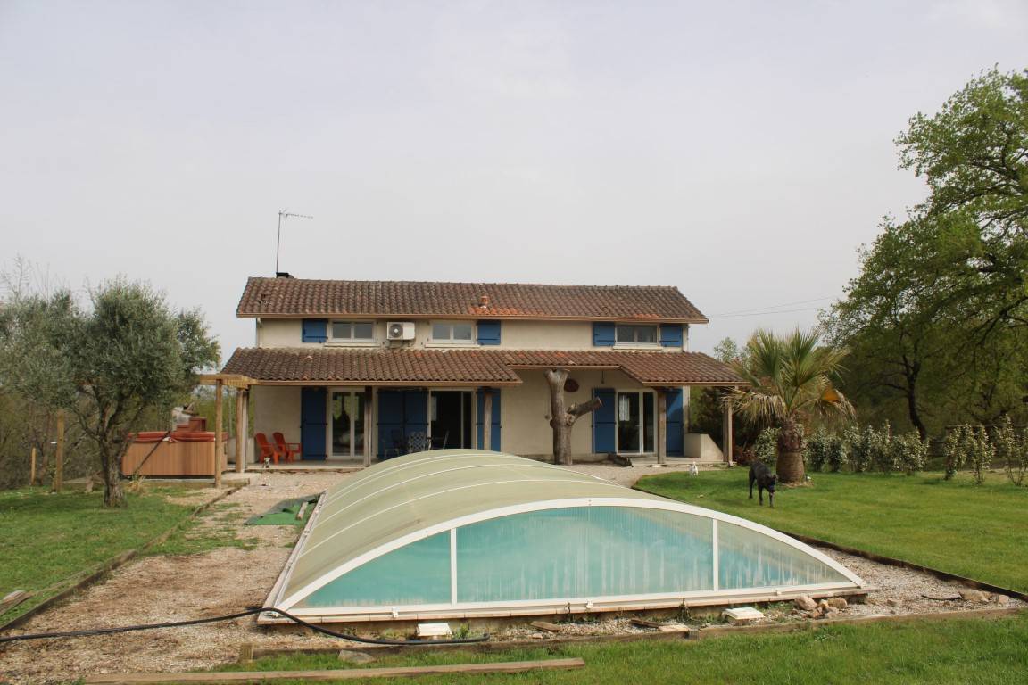 Equestrian property  tarn