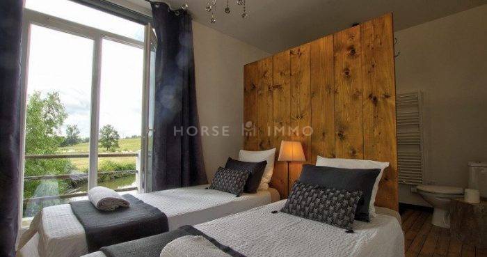 Equestrian property  Ain