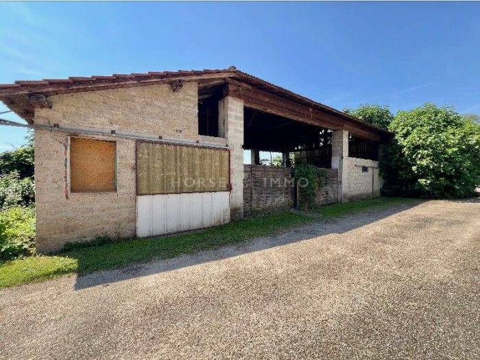 Equestrian property  Ain