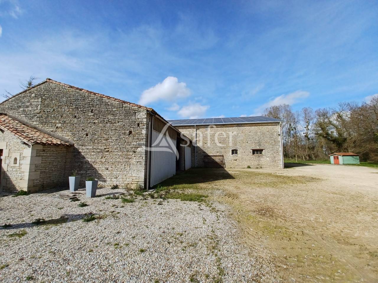 Other country property  Deux-Sèvres