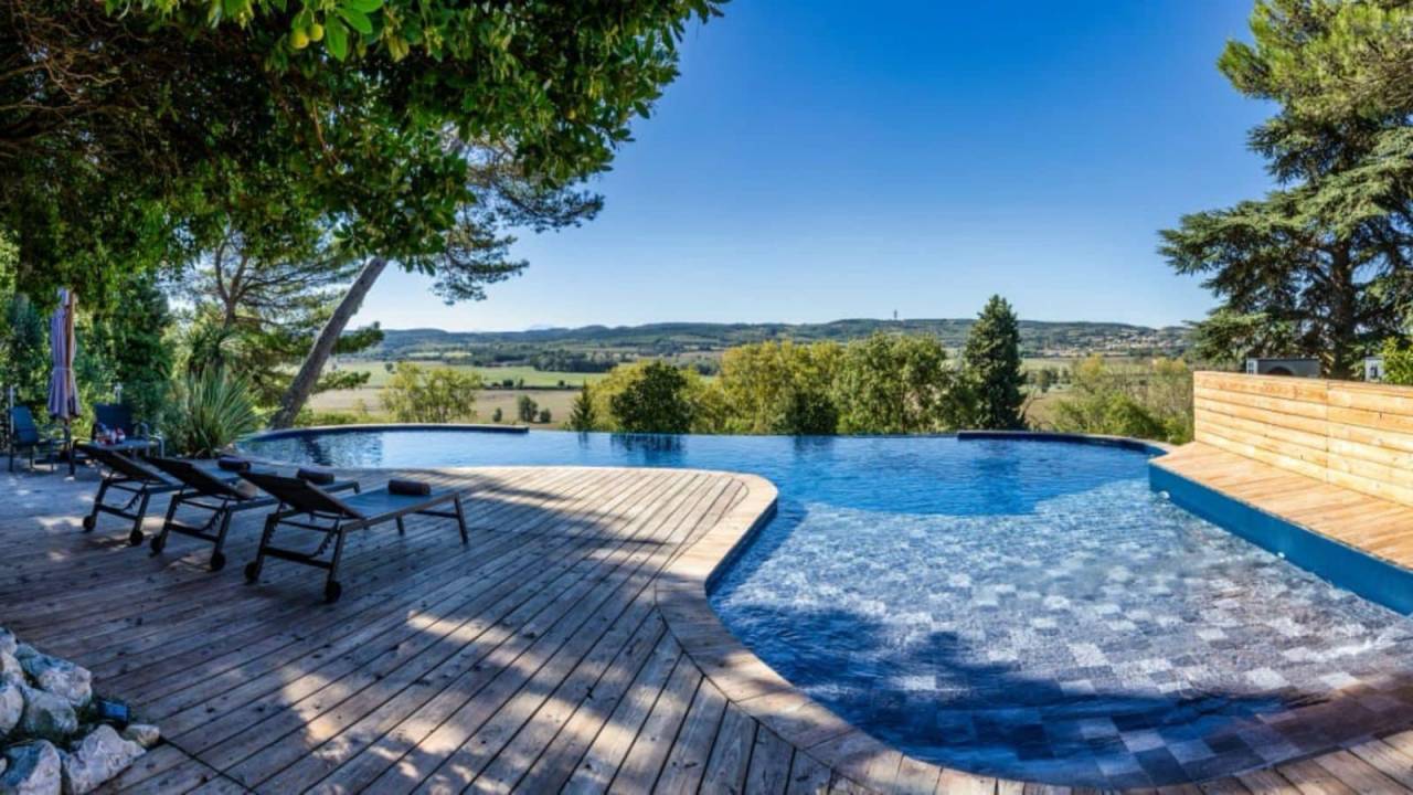 Equestrian property  Aude