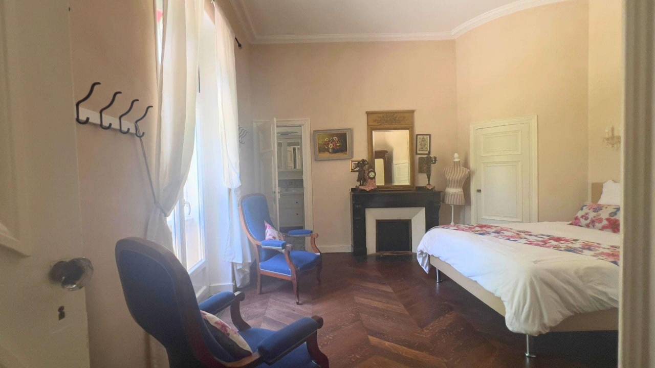 Equestrian property  Aude