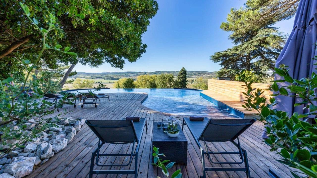 Equestrian property  Aude