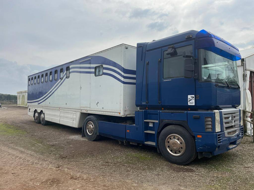 Horsebox NON-HGV Renault RENAULT 0 Used