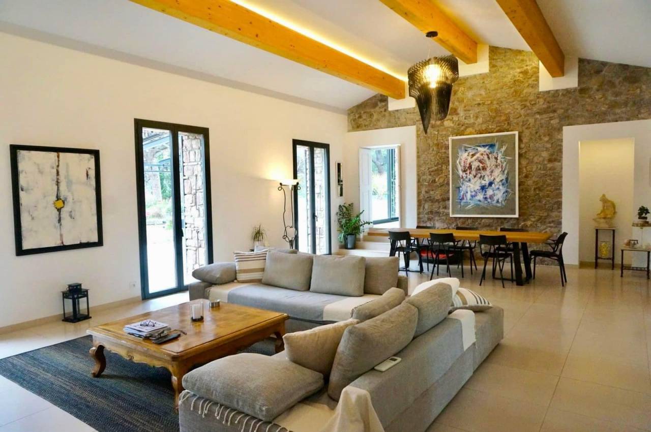 Luxurious equestrian property  Var